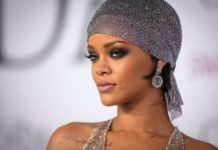 Как с трудолюбия и желания петь начиналась карьера Рианны?