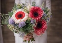 Доставка цветов: простейший способ выразить свои эмоции