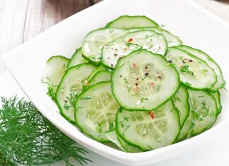 Огуречный салат: свежесть в каждом кусочке