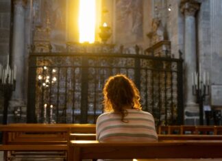 Снилось: Я в церкви