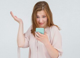 Как назвать девушку в контактах