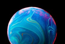 Нептун: Космическая Красота в Реальности