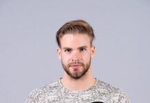 Короткие прикольные комплименты мужчине своими словами