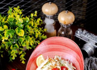 Вкусный и сытный салат на ужин