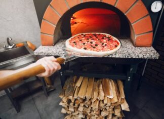 Пицца в духовке: рецепт в домашних условиях