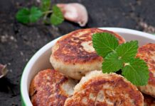 Куриные котлеты в духовке: сочные и аппетитные