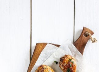 Куриные ножки в духовке: рецепты блюд