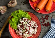 Овощной салат на зиму с помидорами