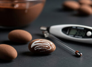 Почему домашние конфеты не хрустят? Технический разбор ошибок при глазировании орехов