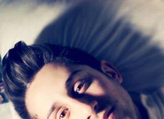 Видеть во сне глаза мужчины: толкование и значение