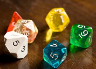 10 Пентаклей и 4 Кубка: Таро в деталях