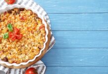 Заливной пирог с капустой и фаршем