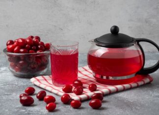 Морс из замороженной брусники: простой рецепт