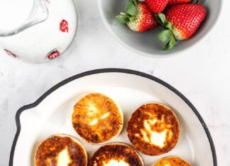 Пышки на молоке на сковороде: простой рецепт