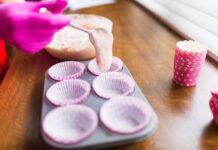 Маленькие кексики в силиконовых формочках