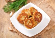 Котлеты из куриной грудки: рецепт с рубленым мясом