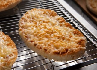 Дрожжевой пирог в духовке