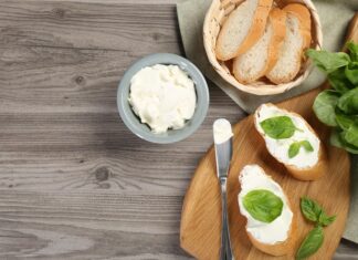 Сыр из сметаны и кефира