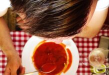 Томатная паста во сне: толкование для женщин