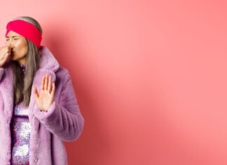 Чихнуть в воскресенье вечером: примета или миф?