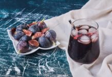 Маринованные сливы с чесноком на зиму