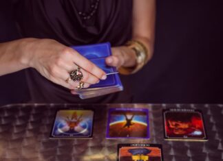 4 Жезлов Таро: Разгадка Значения