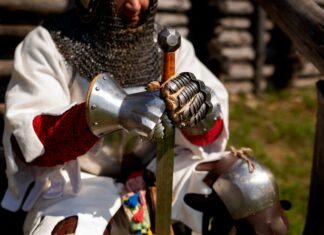 Сочетание 7 мечей и колесницы