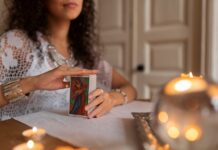 Таро онлайн: 3 карты на будущее