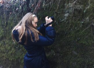 Женщина ловит щуку во сне