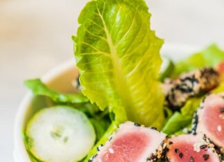 Салат с тунцом: простой рецепт