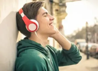Слушать музыку онлайн: откройте безграничный мир мелодий и ритмов
