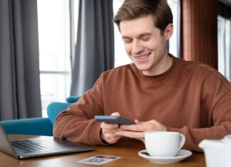 Кому пишет человек в ВКонтакте