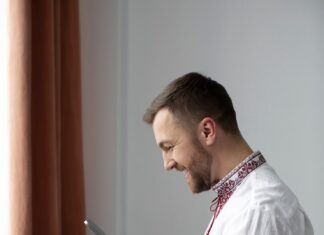 Молитва: как заставить мужчину написать сообщение