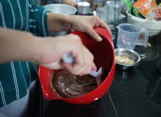 Брауни с жидким центром: рецепт с пошаговым руководством