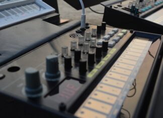 Схема микшера на операционном усилителе