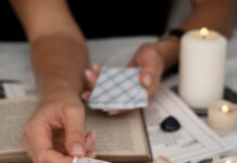 Пятерка Жезлов в Таро: да или нет?