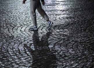 Сон о падении в лужу