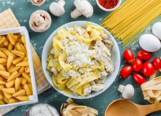 Курица с макаронами в сливочном соусе