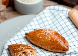 Самса с курицей в духовке