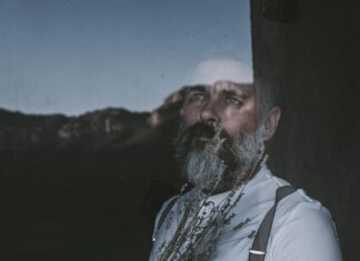 Размышления мужчины о женщине: девять мечей