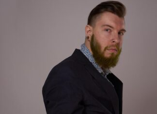 Мужская классическая модель стрижки