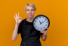 Символизм числа 11 на часах