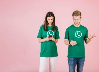 Объединение двух номеров в WhatsApp