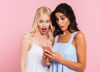 Как записать подругу в телефон