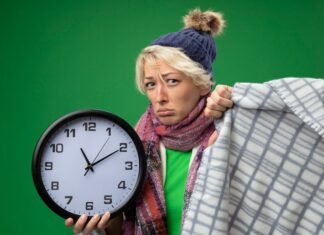 Число 23 на часах: значение и толкование