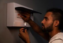 Подача показаний счетчиков за свет в Саратове