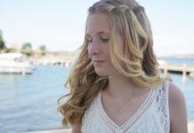 Прически на средние волосы: повседневные варианты