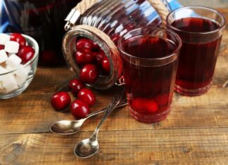 Домашнее вино из ягод: простой рецепт