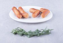 Сосиски в тесте в духовке