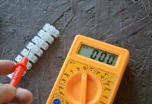 Проверка напряжения вольт мультиметром